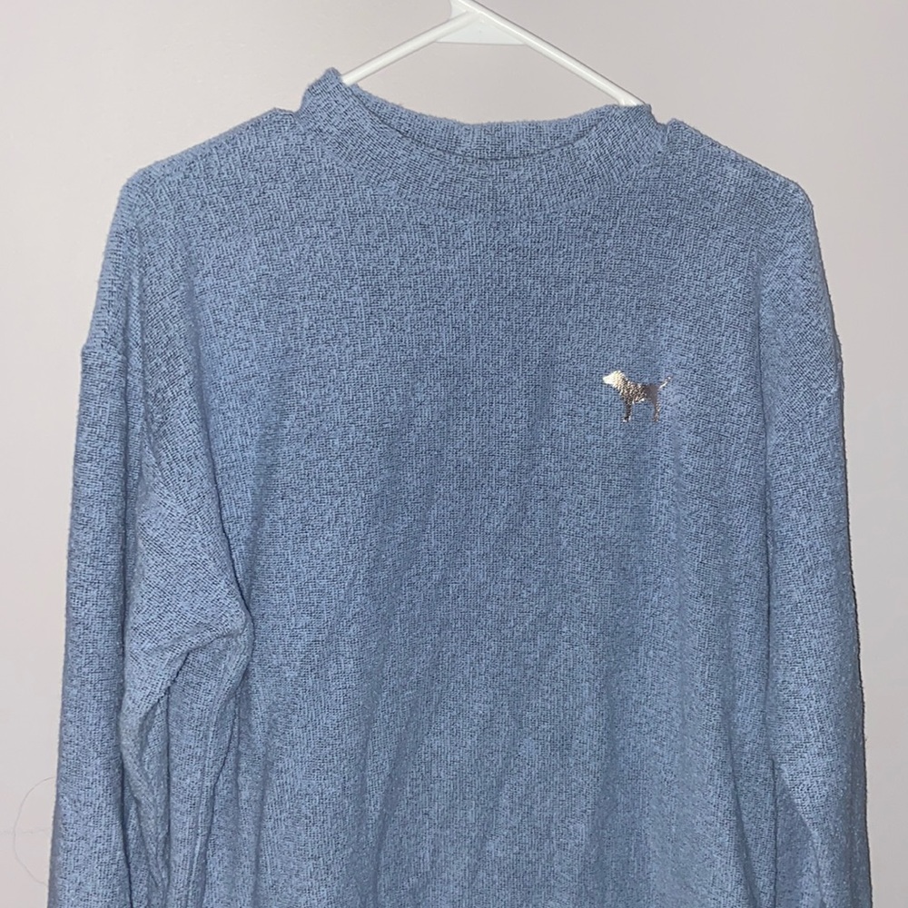 Victoria’s Secret Mock Turtleneck Pull Over